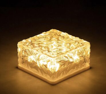 ICE CUBE SHAPE LIGHT