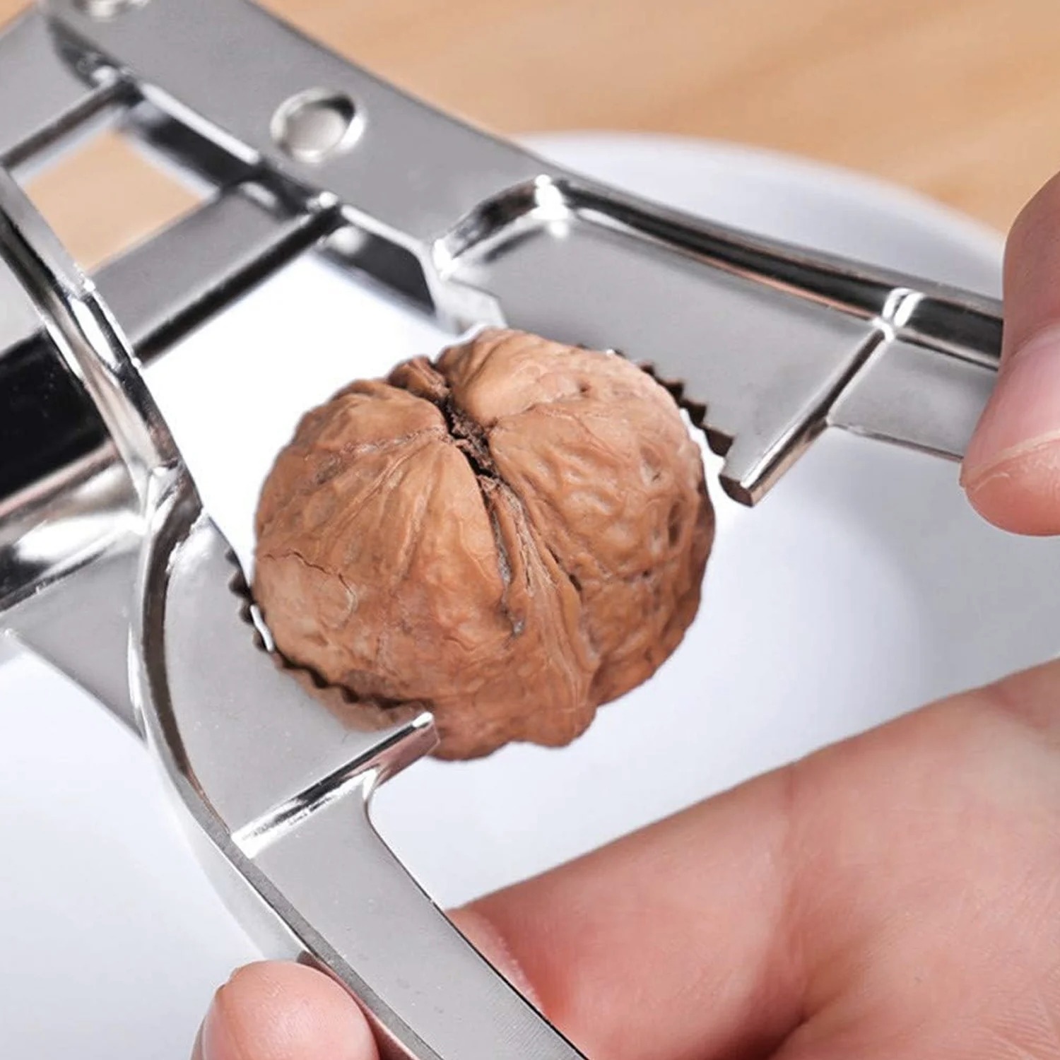 Garlic Press & Walnut Cracker Opener - Image 5
