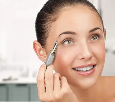 2 in 1 Eyebrow Razor Rechargeable, Painless Hair Shaver with LED Light